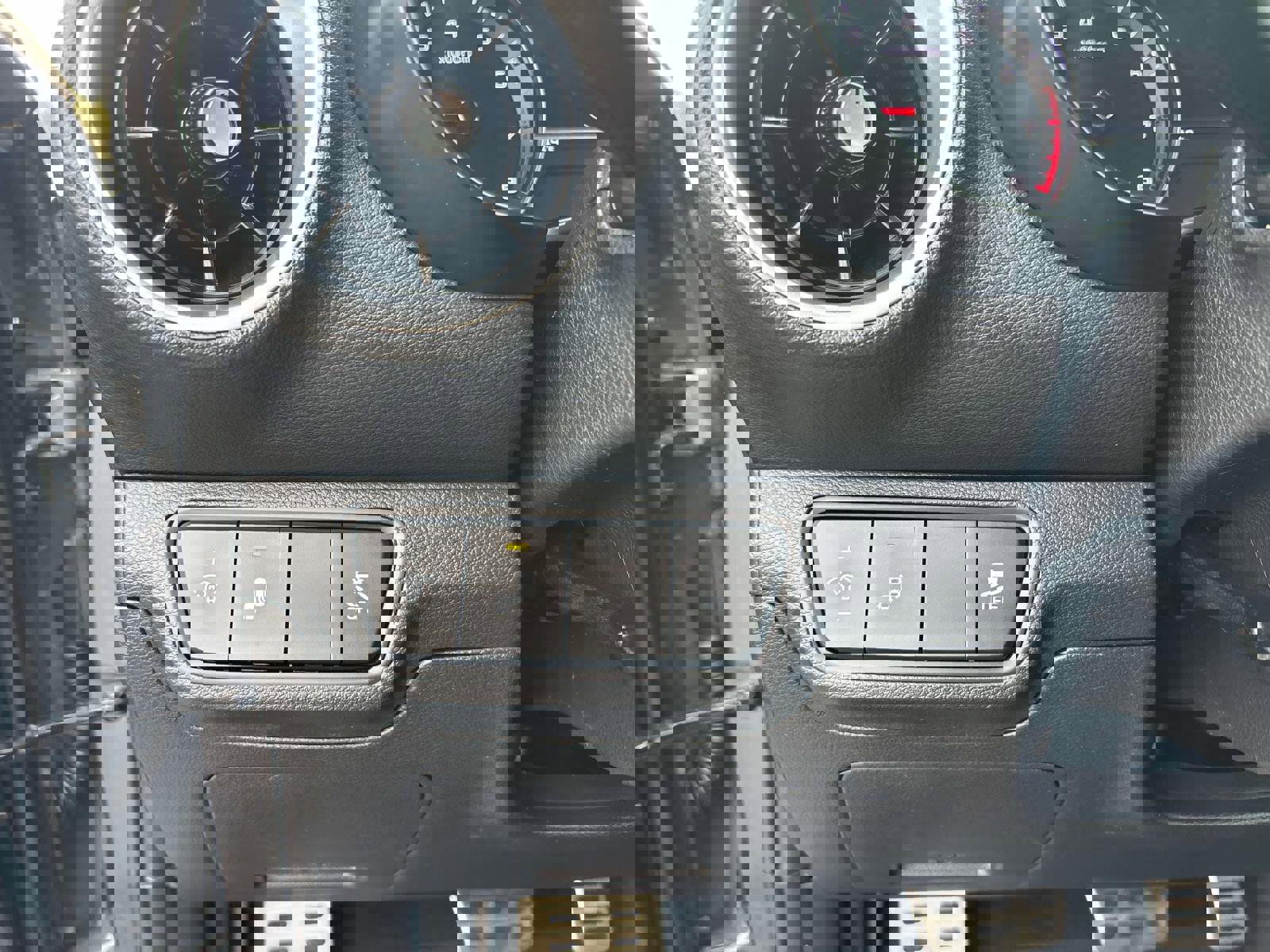 Used 2023 Kia Forte GT-Line image 18