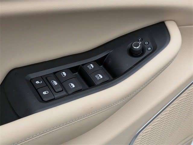 New 2026 Jeep Grand Cherokee Limited w/ Luxury Tech Group II AWD/4WD image 21