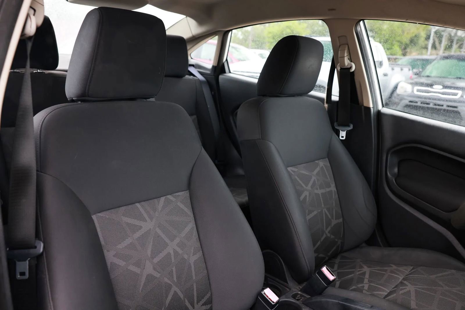 Used 2011 Ford Fiesta SE w/ Super Fuel Economy Pkg image 19