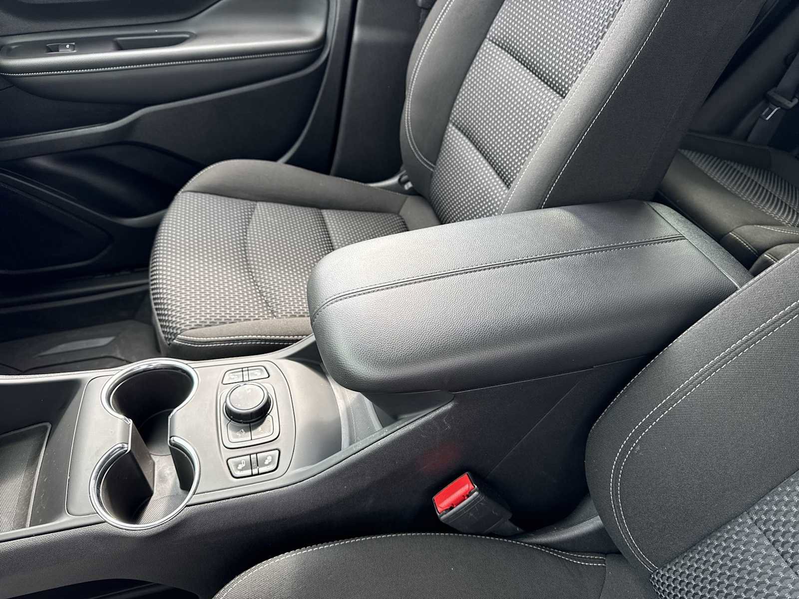 Certified 2024 GMC Terrain SLE w/ Driver Convenience Package FWD image 21