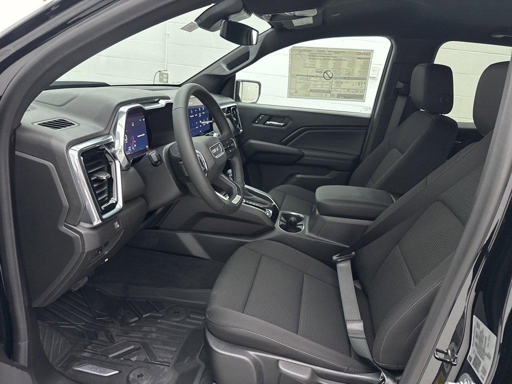 New 2025 GMC Canyon Elevation w/ Technology Package image 15