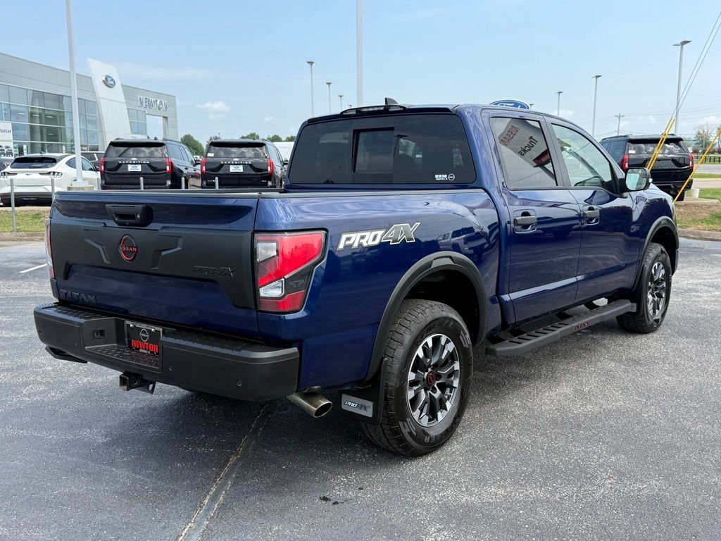 Used 2024 Nissan Titan PRO-4X w/ Pro-4x Convenience Package AWD/4WD image 32