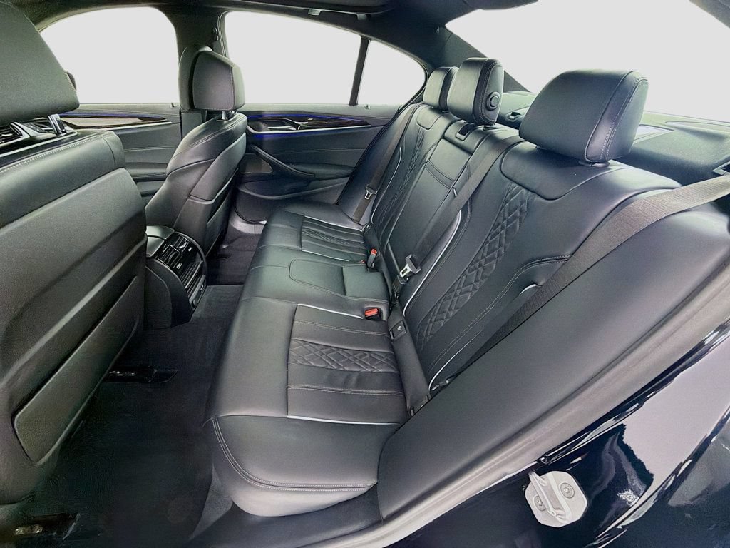 Used 2021 BMW M550i xDrive w/ Premium Package AWD/4WD image 27