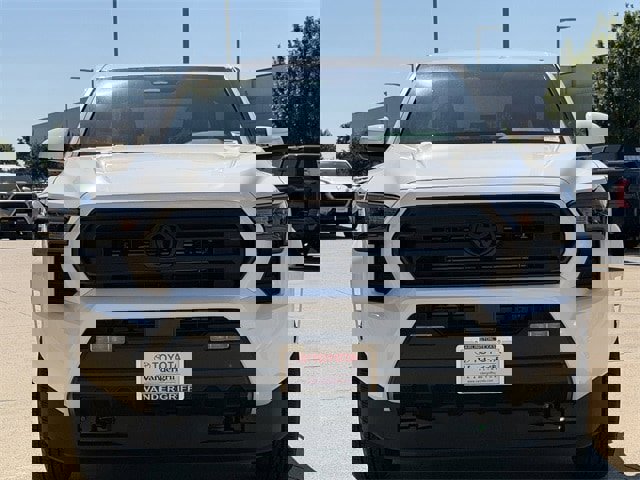 New 2025 Toyota Tacoma 4x4 Double Cab image 7