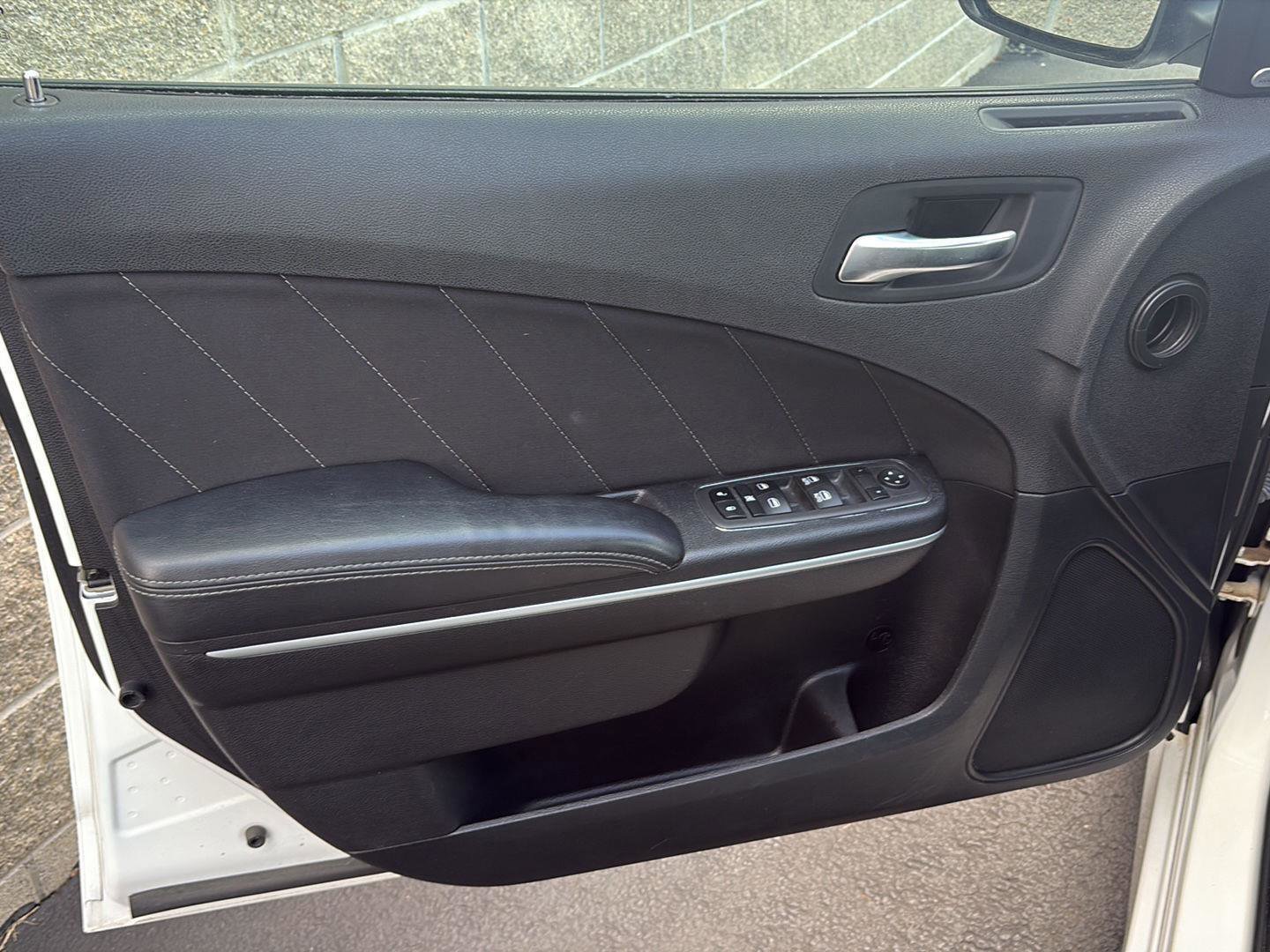Used 2022 Dodge Charger GT RWD image 4