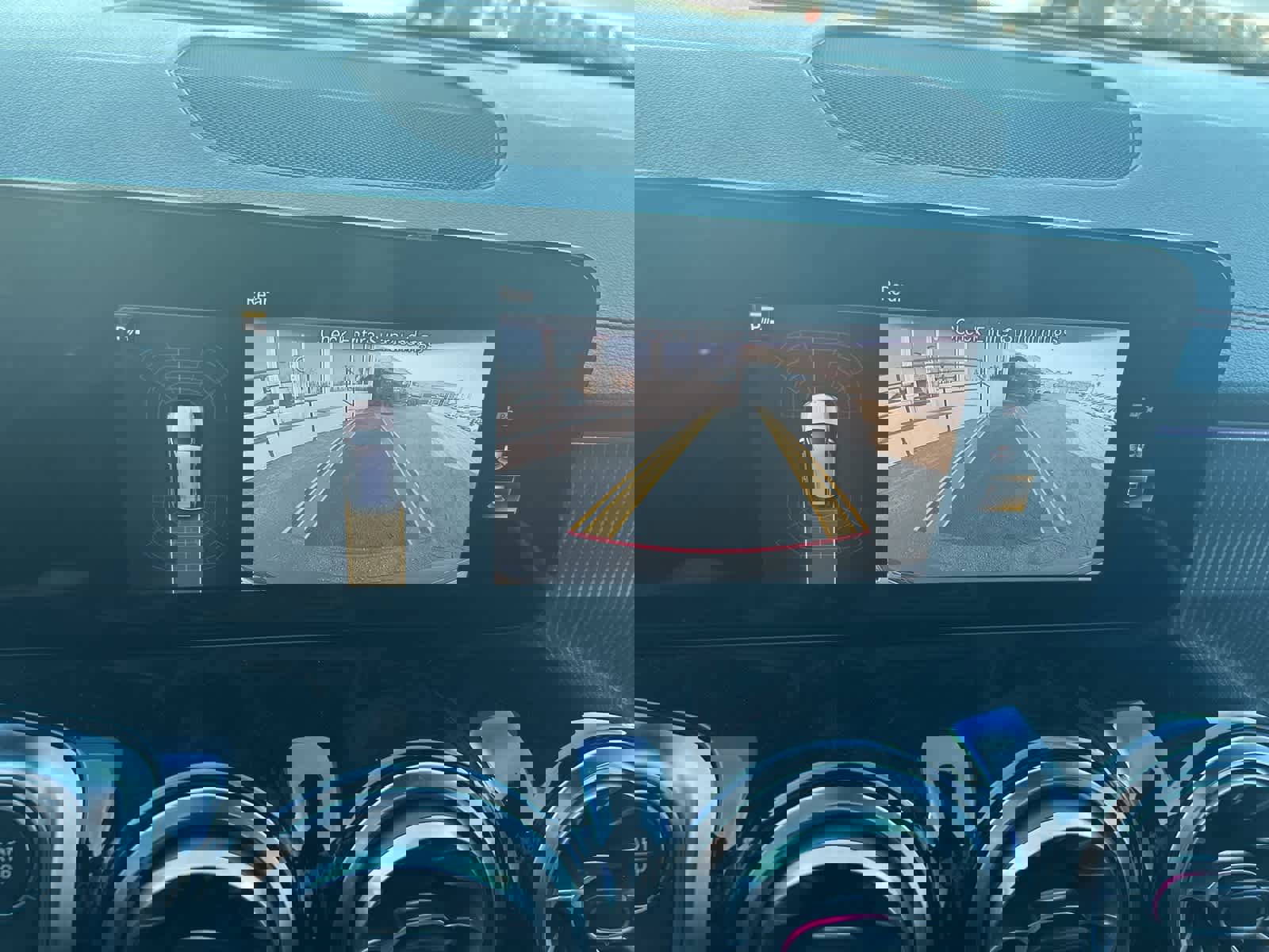 Used 2022 Mercedes-Benz EQB 300 4MATIC image 36