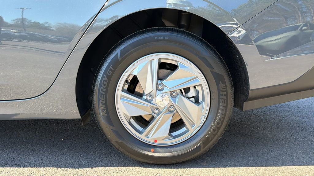 New 2026 Hyundai Elantra SE image 19