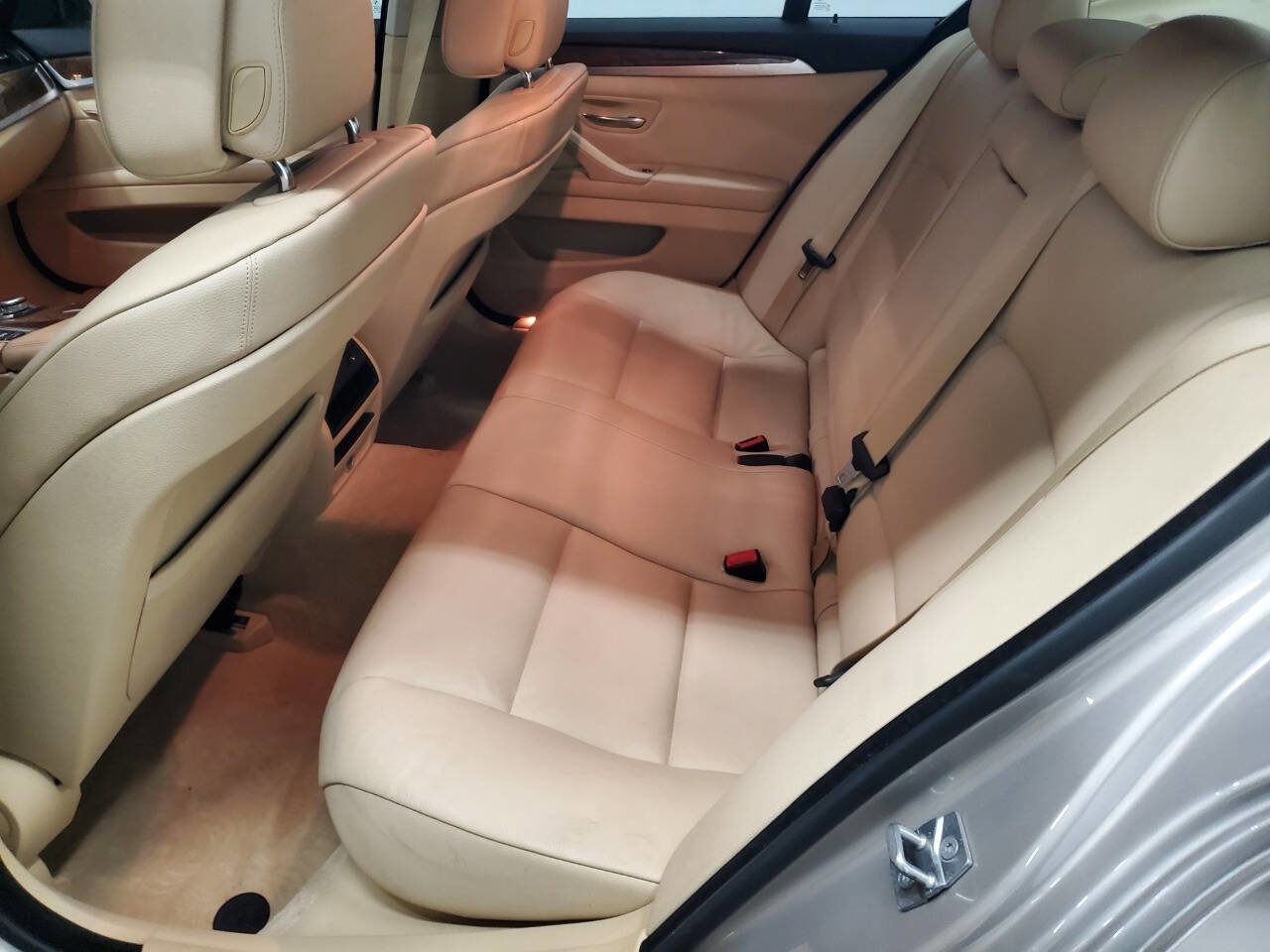 Used 2012 BMW 528i xDrive Sedan image 12