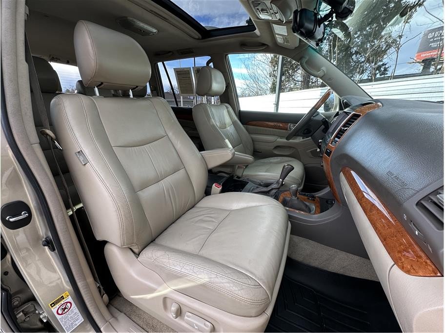 Used 2004 Lexus GX 470 AWD/4WD image 4