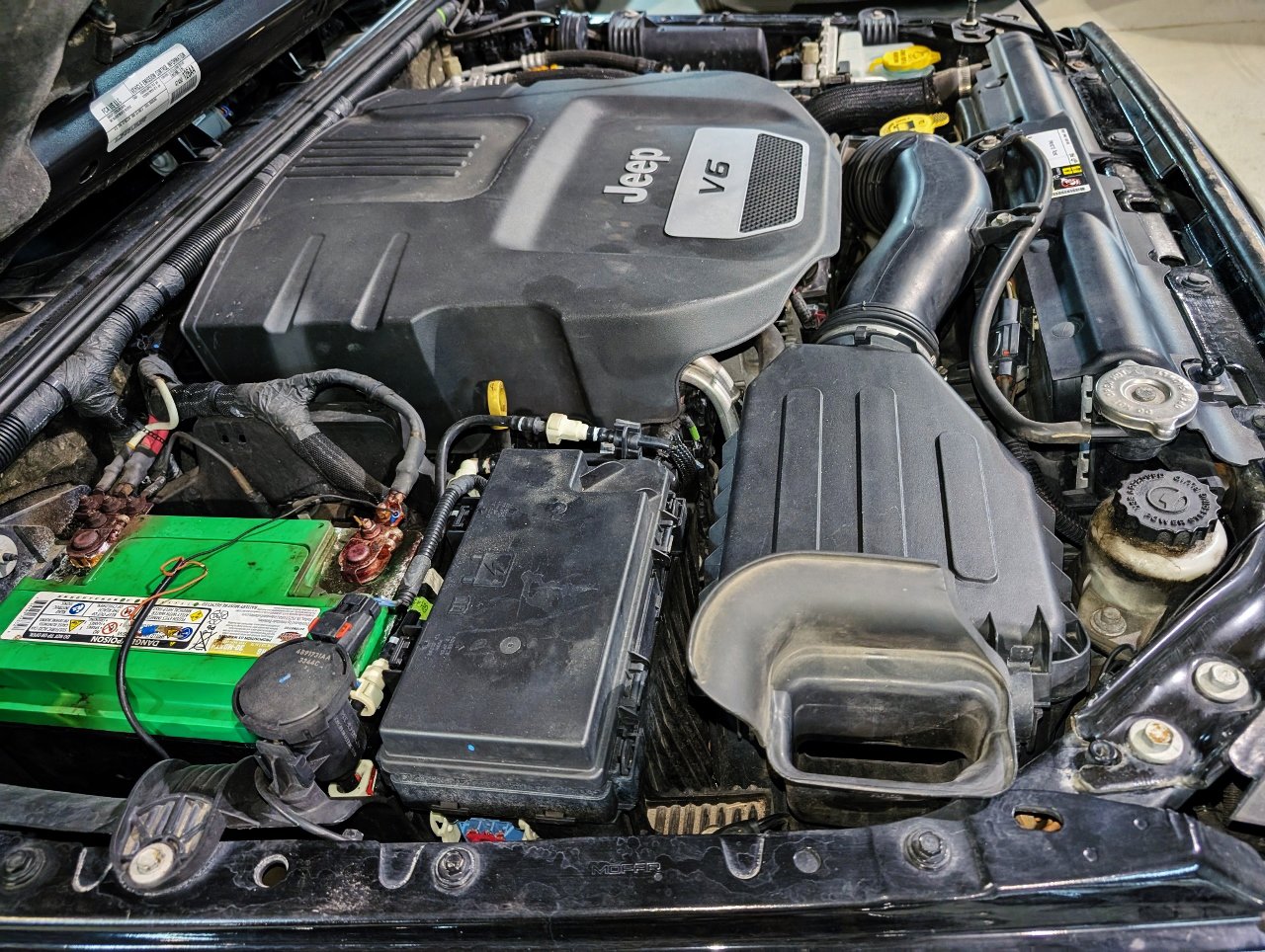 Used 2015 Jeep Wrangler Unlimited Sahara w/ Dual Top Group image 49