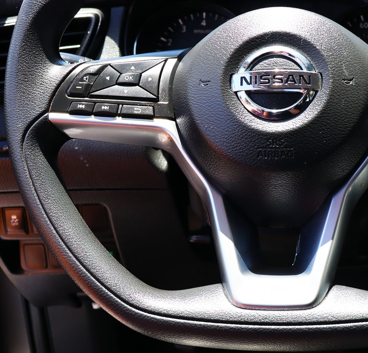 Used 2019 Nissan Rogue Sport SV FWD image 51