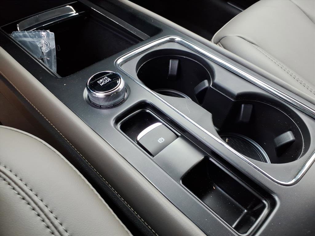 New 2026 Lincoln Corsair Premiere w/ Rear Removable Package Tray image 19