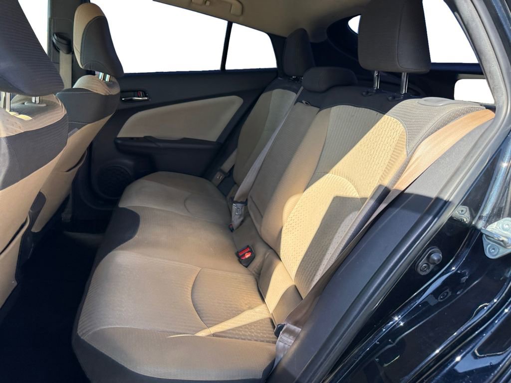 Used 2017 Toyota Prius Three image 16