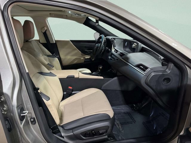 Certified 2021 Lexus ES 300h w/ Premium Package FWD image 28