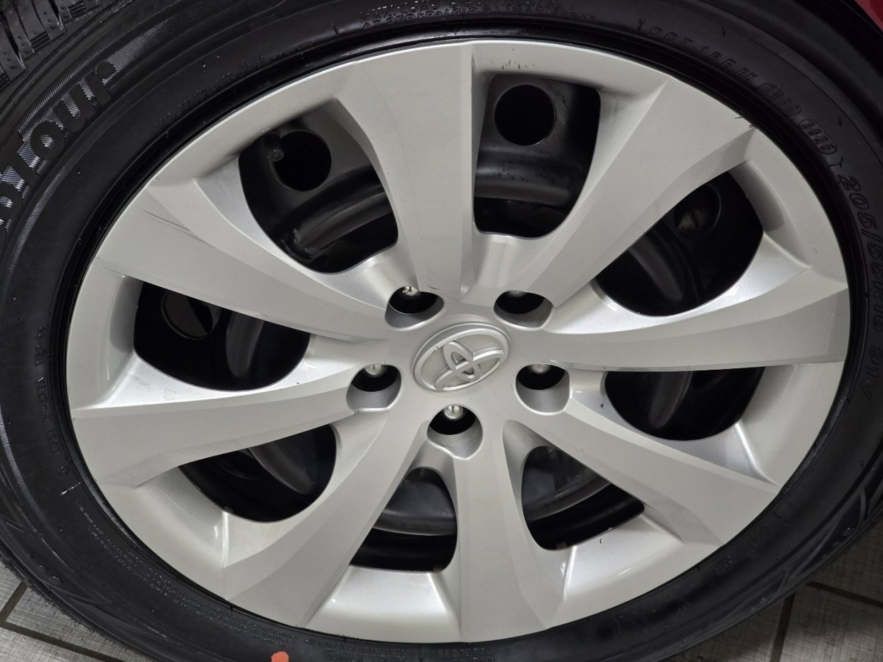 Certified 2024 Toyota Corolla LE image 7