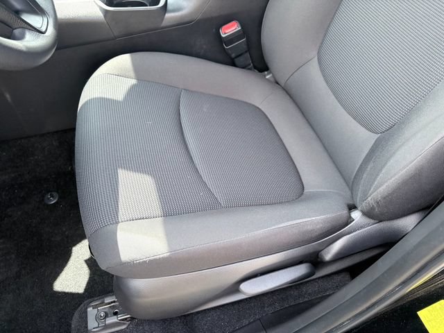 Used 2023 Toyota RAV4 LE AWD/4WD image 10