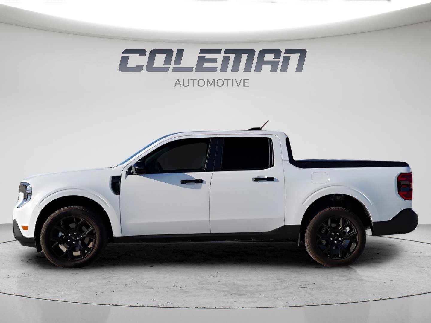 Used 2026 Ford Maverick XLT w/ XLT Luxury Package AWD/4WD image 2