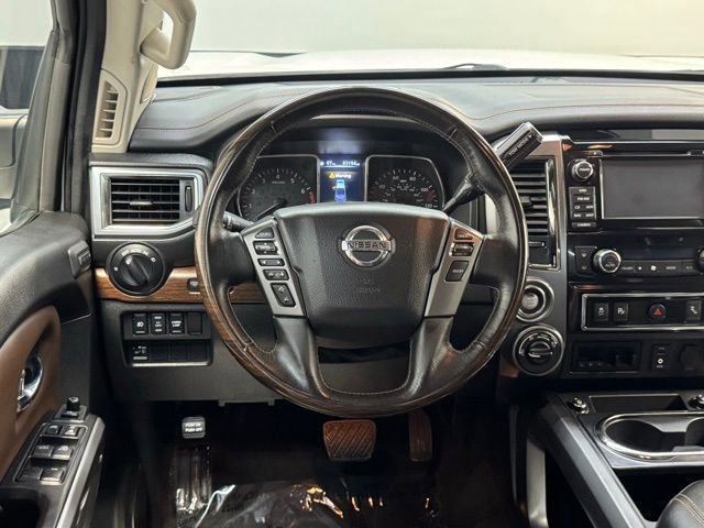 Used 2018 Nissan Titan Platinum Reserve AWD/4WD image 8