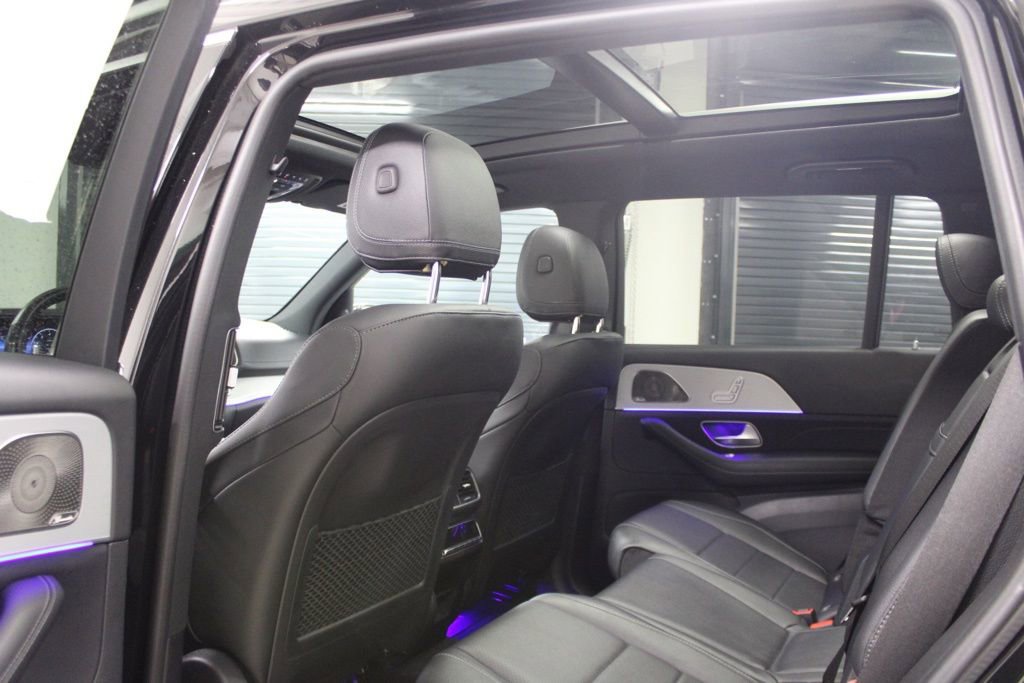 Used 2024 Mercedes-Benz GLS 450 4MATIC image 32