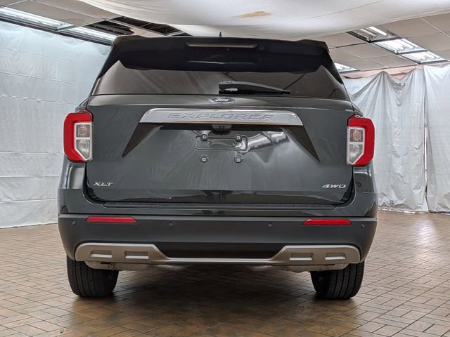 Used 2022 Ford Explorer XLT w/ Equipment Group 202A image 6