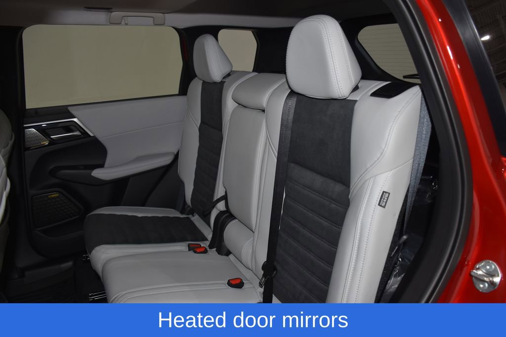 New 2025 Mitsubishi Outlander SE image 27