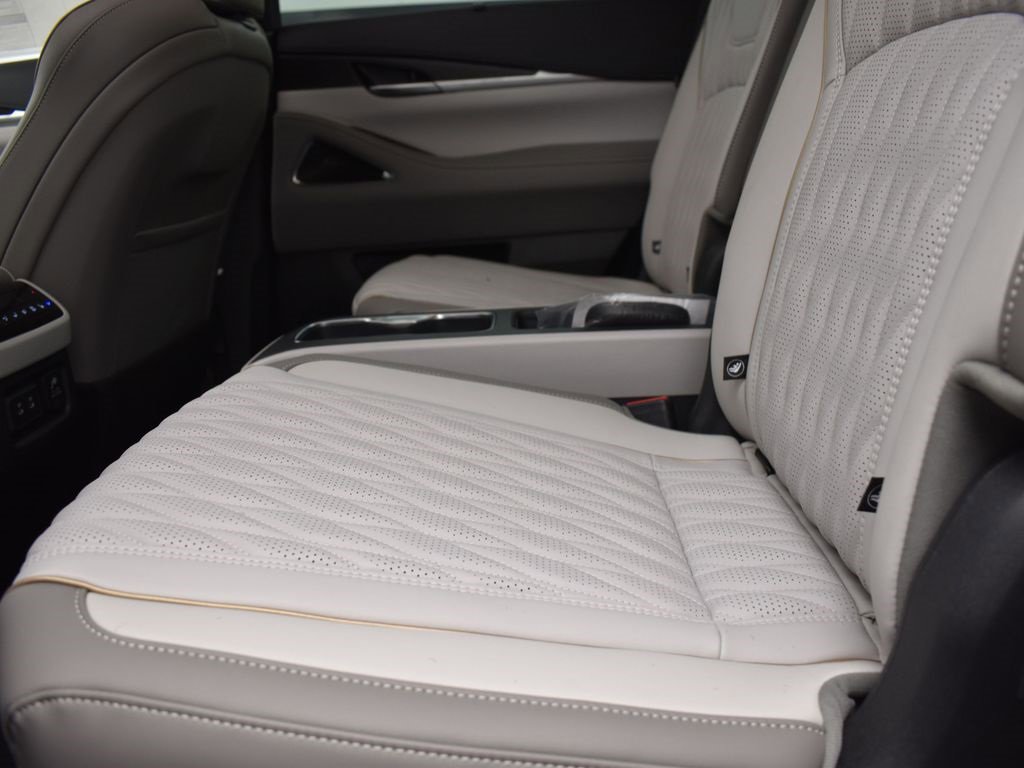 New 2026 INFINITI QX60 Autograph w/ Dark Cargo Package image 18