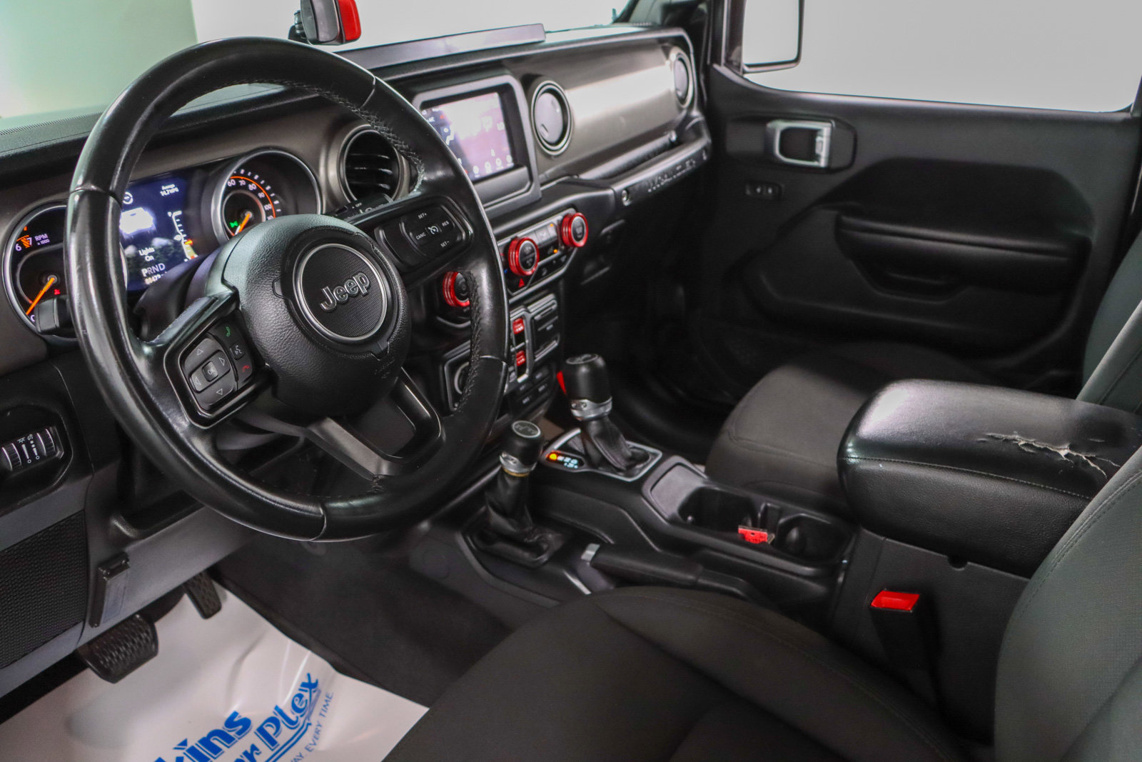 Used 2018 Jeep Wrangler Unlimited Sport S image 23