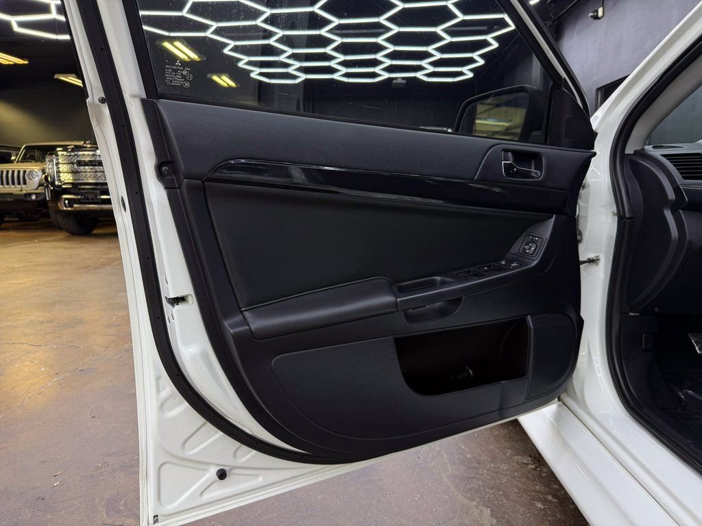 Used 2014 Mitsubishi Lancer Evolution GSR image 12