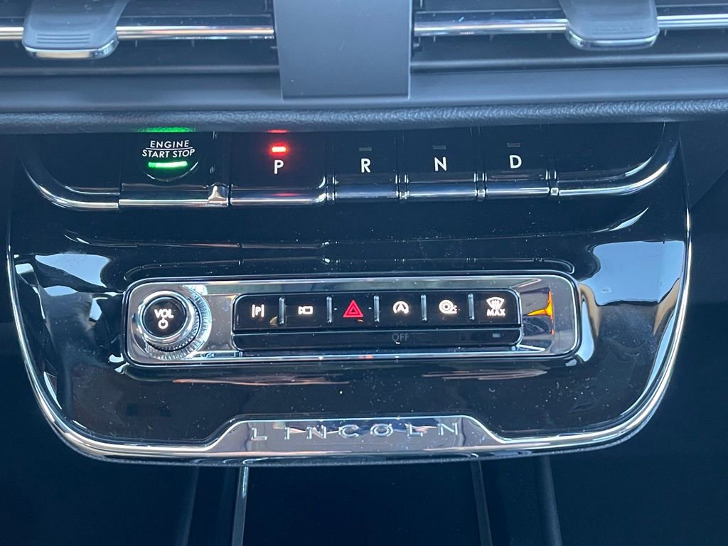 New 2026 Lincoln Corsair Reserve image 13