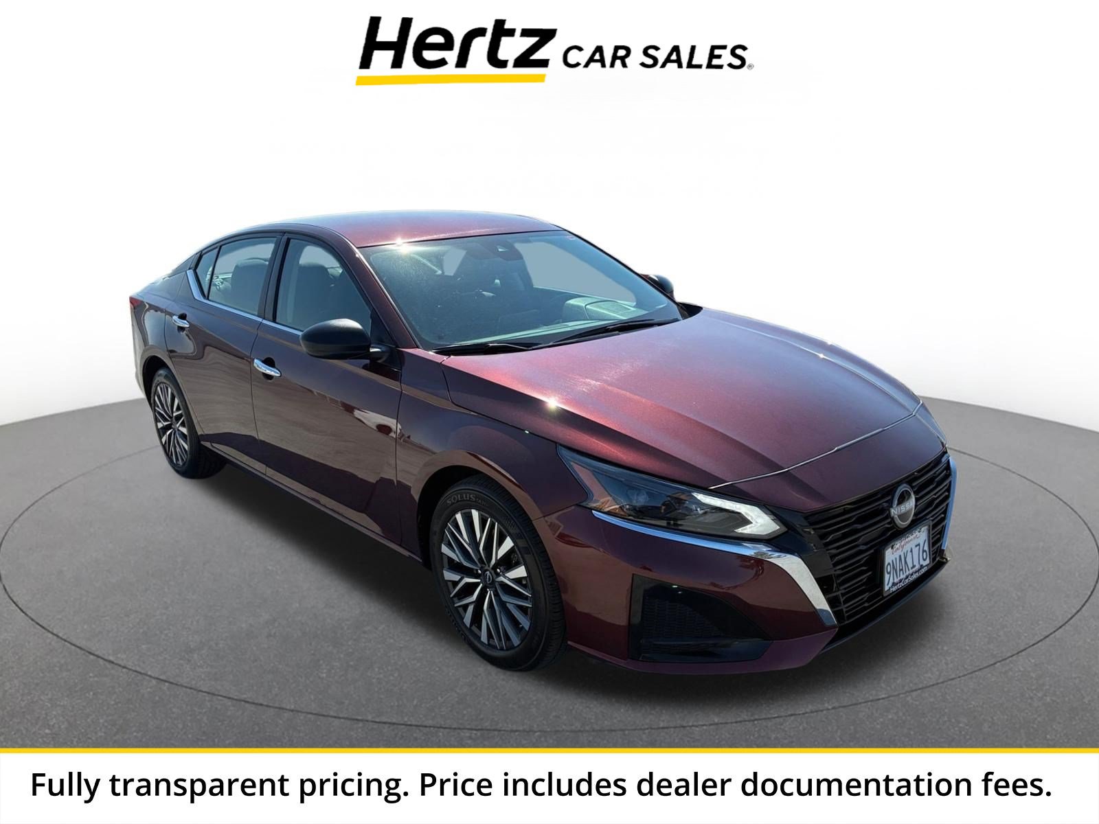 Used 2024 Nissan Altima 2.5 SV FWD image 1