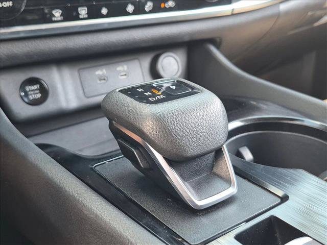 Used 2024 Nissan Rogue SV AWD/4WD image 12