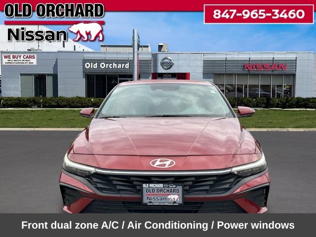 Used 2024 Hyundai Elantra SEL FWD image 2