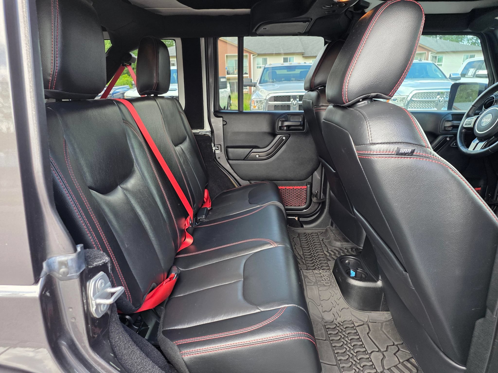 Used 2017 Jeep Wrangler Unlimited Rubicon AWD/4WD image 23