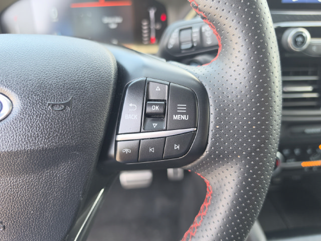 Used 2024 Ford Escape ST-Line FWD image 38