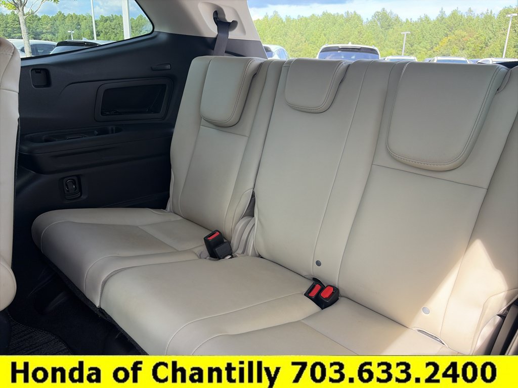 Used 2023 Subaru Ascent Limited AWD/4WD image 24