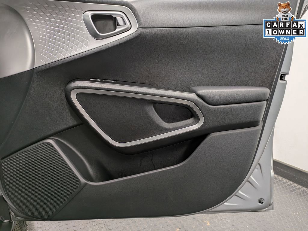 Certified 2023 Kia Soul LX w/ LX Technology Package image 28