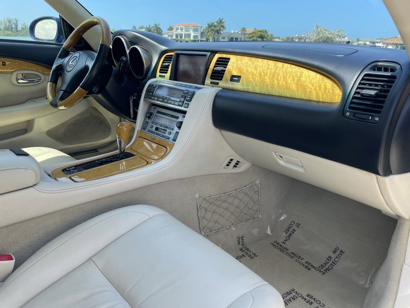 Used 2005 Lexus SC 430 Convertible RWD image 8