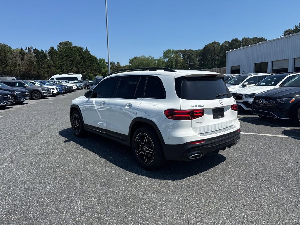 Certified 2025 Mercedes-Benz GLB 250 4MATIC w/ AMG Night Package image 6