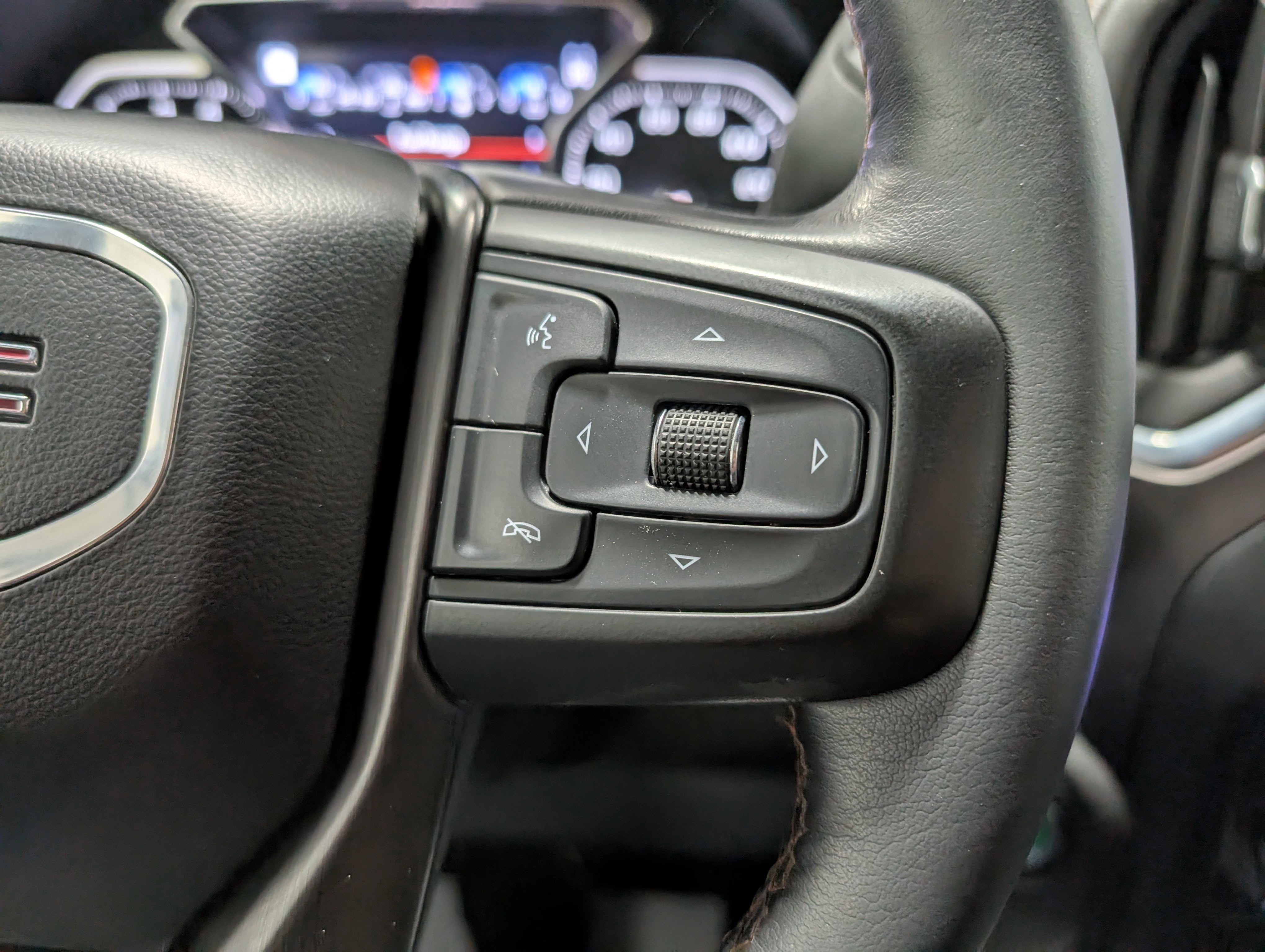 Used 2020 GMC Sierra 2500 AT4 w/ AT4 Premium Package AWD/4WD image 26