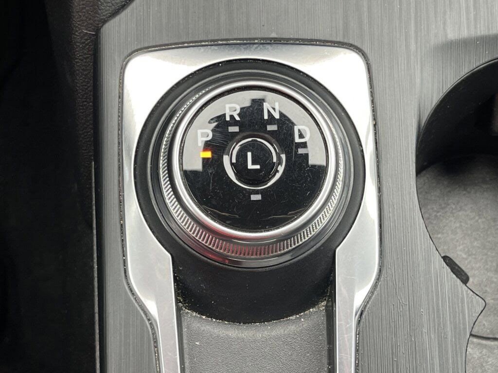 Used 2024 Ford Escape ST-Line image 9