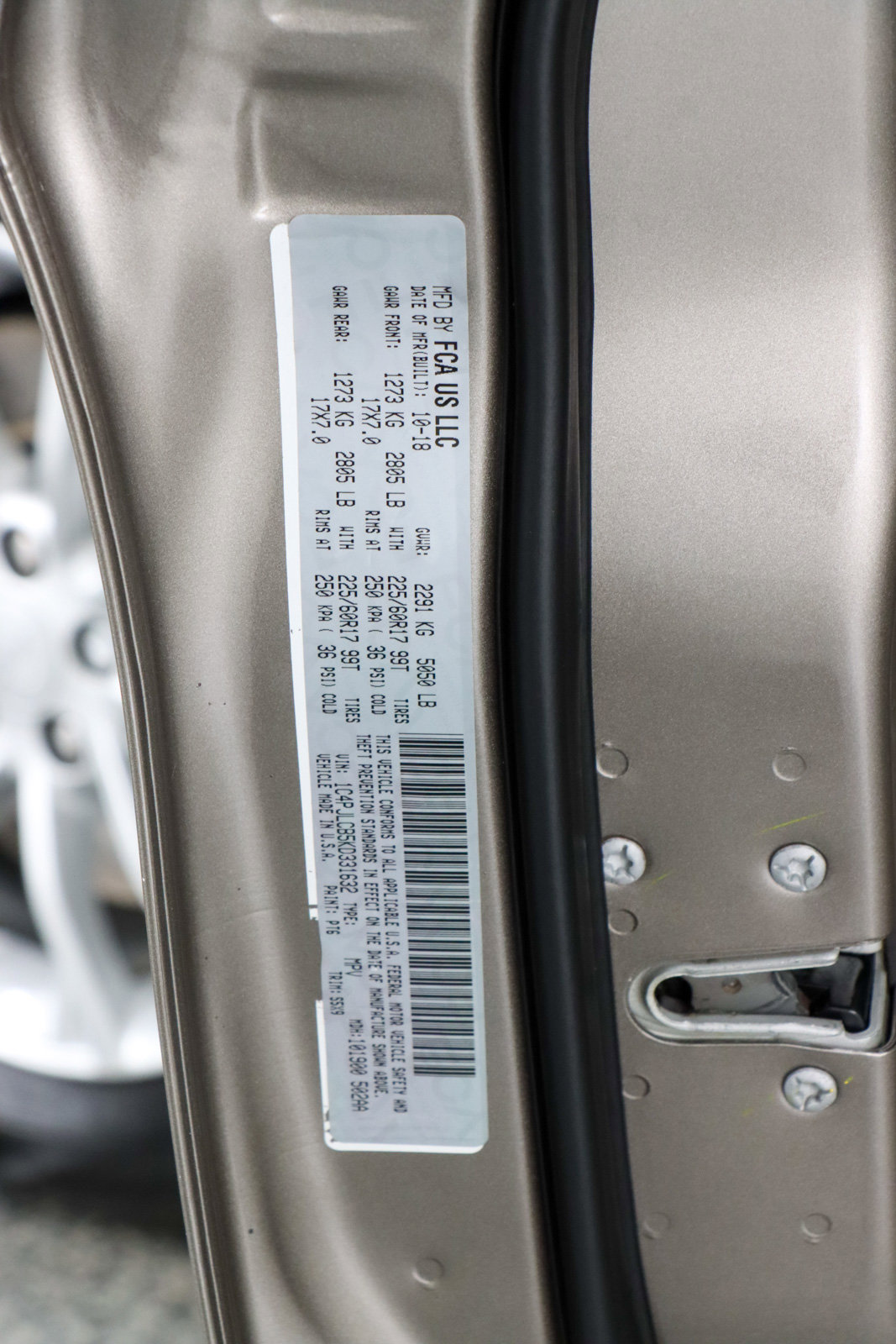 Used 2019 Jeep Cherokee Latitude w/ Popular Appearance Group image 31