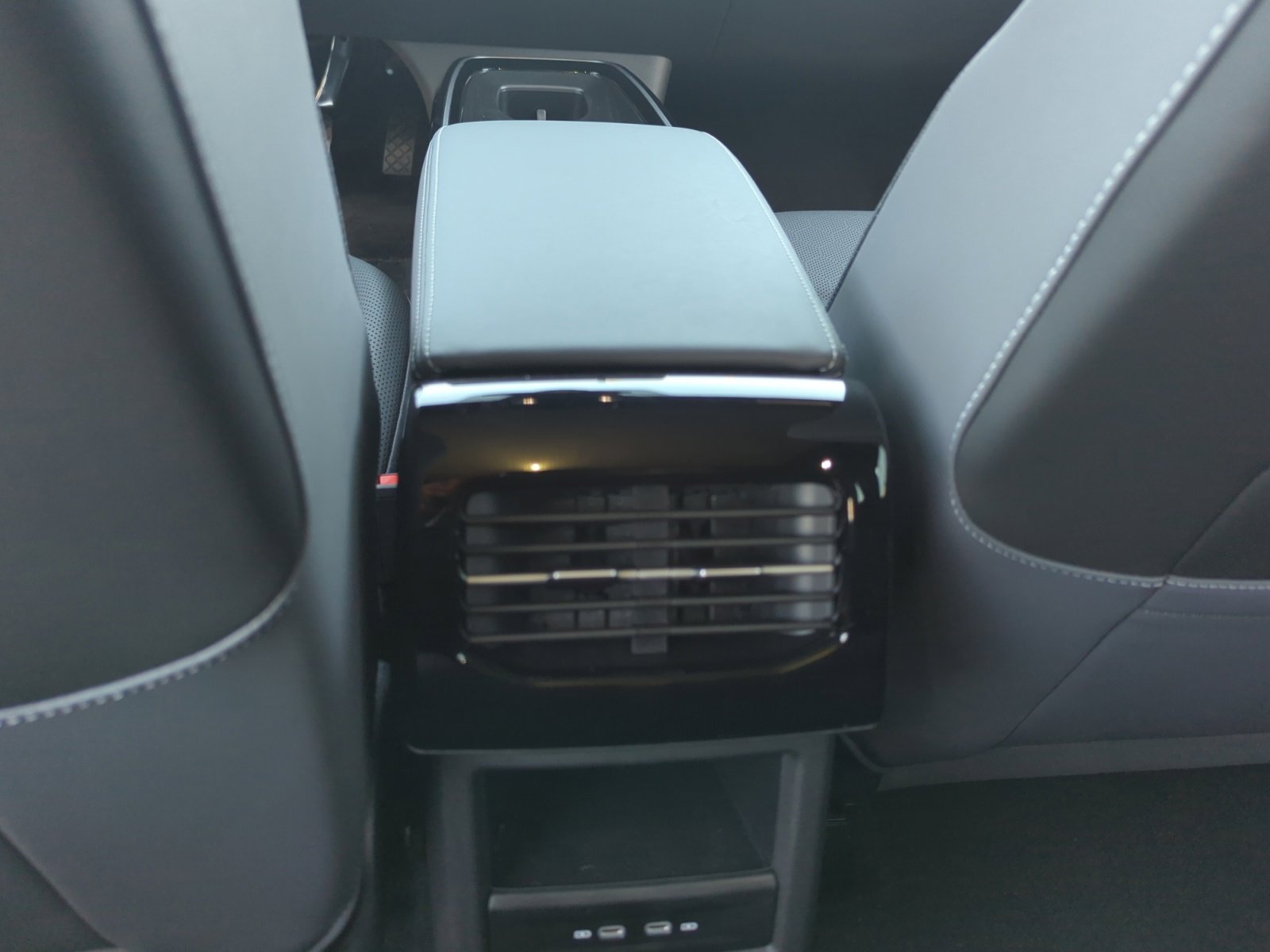 New 2025 Volkswagen ID.4 Pro S RWD image 30