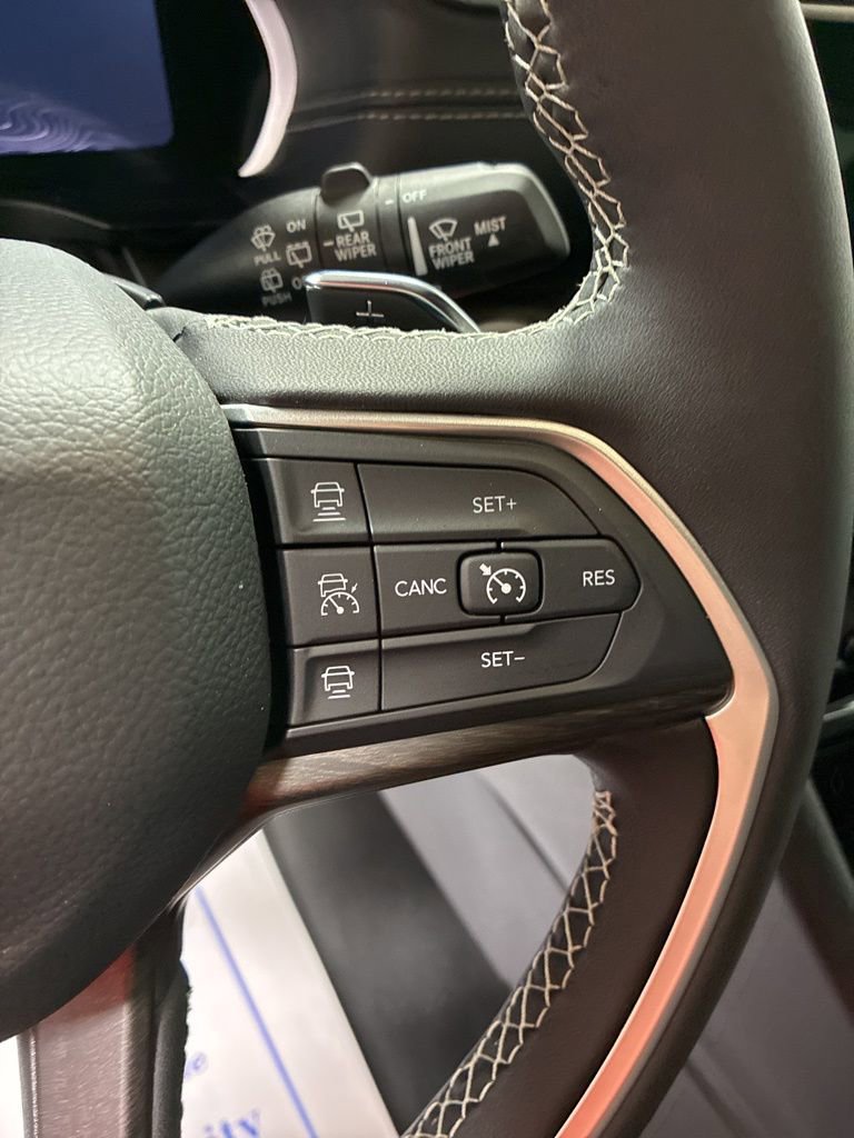 New 2025 Jeep Grand Cherokee Limited image 14