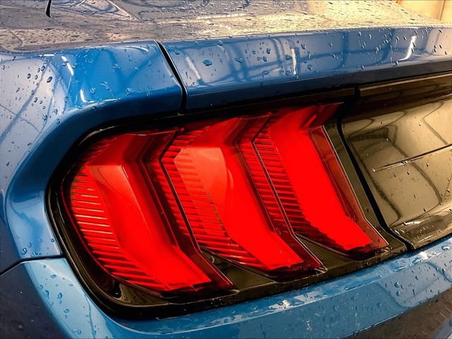 Used 2020 Ford Mustang Coupe RWD image 28