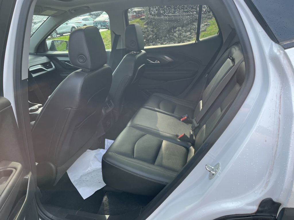 Used 2022 GMC Terrain SLT w/ Infotainment Package II image 11