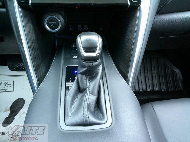 Certified 2024 Toyota Venza Nightshade image 19