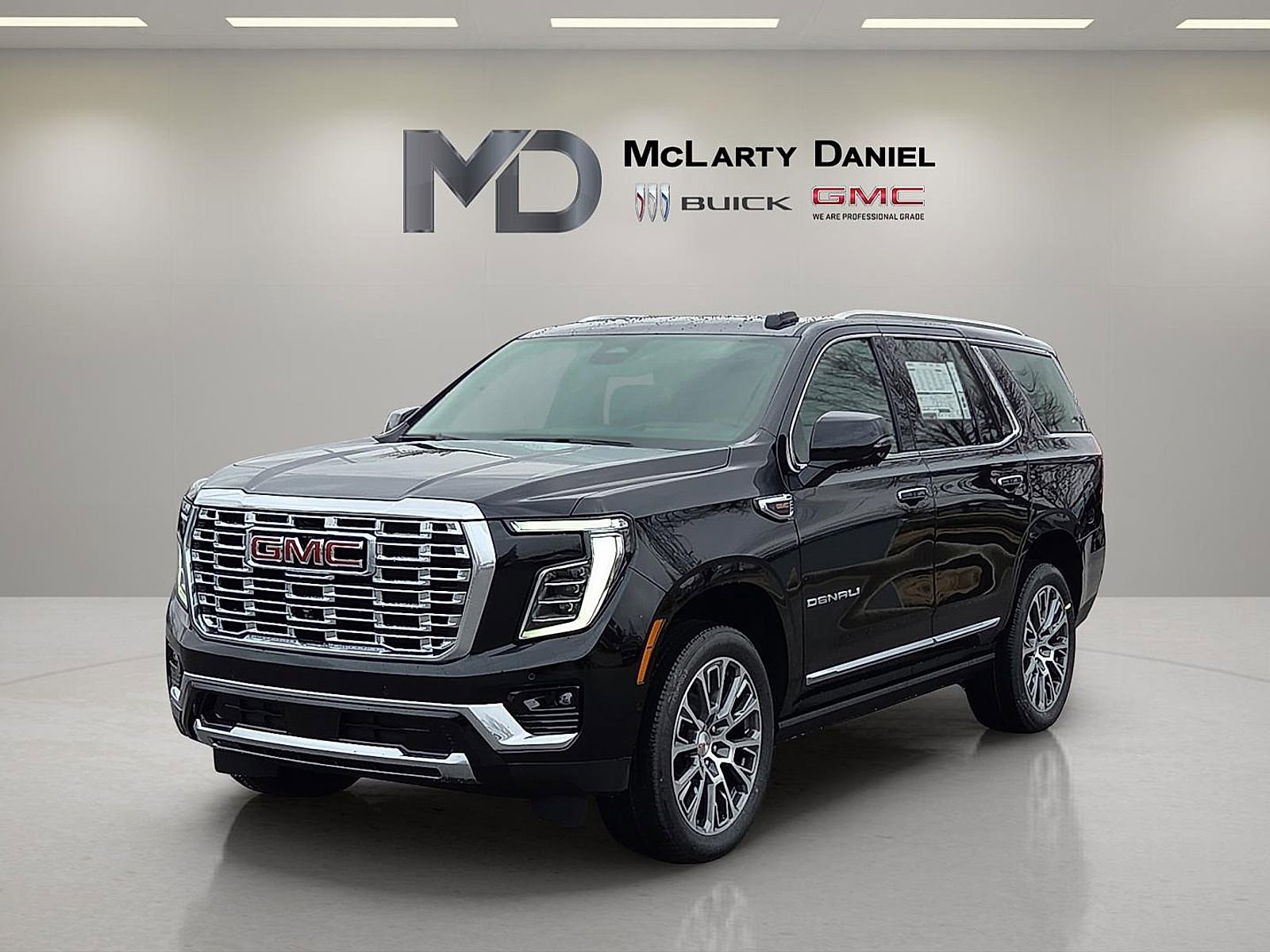 New 2026 GMC Yukon Denali w/ Sun & Power Step Package image 2