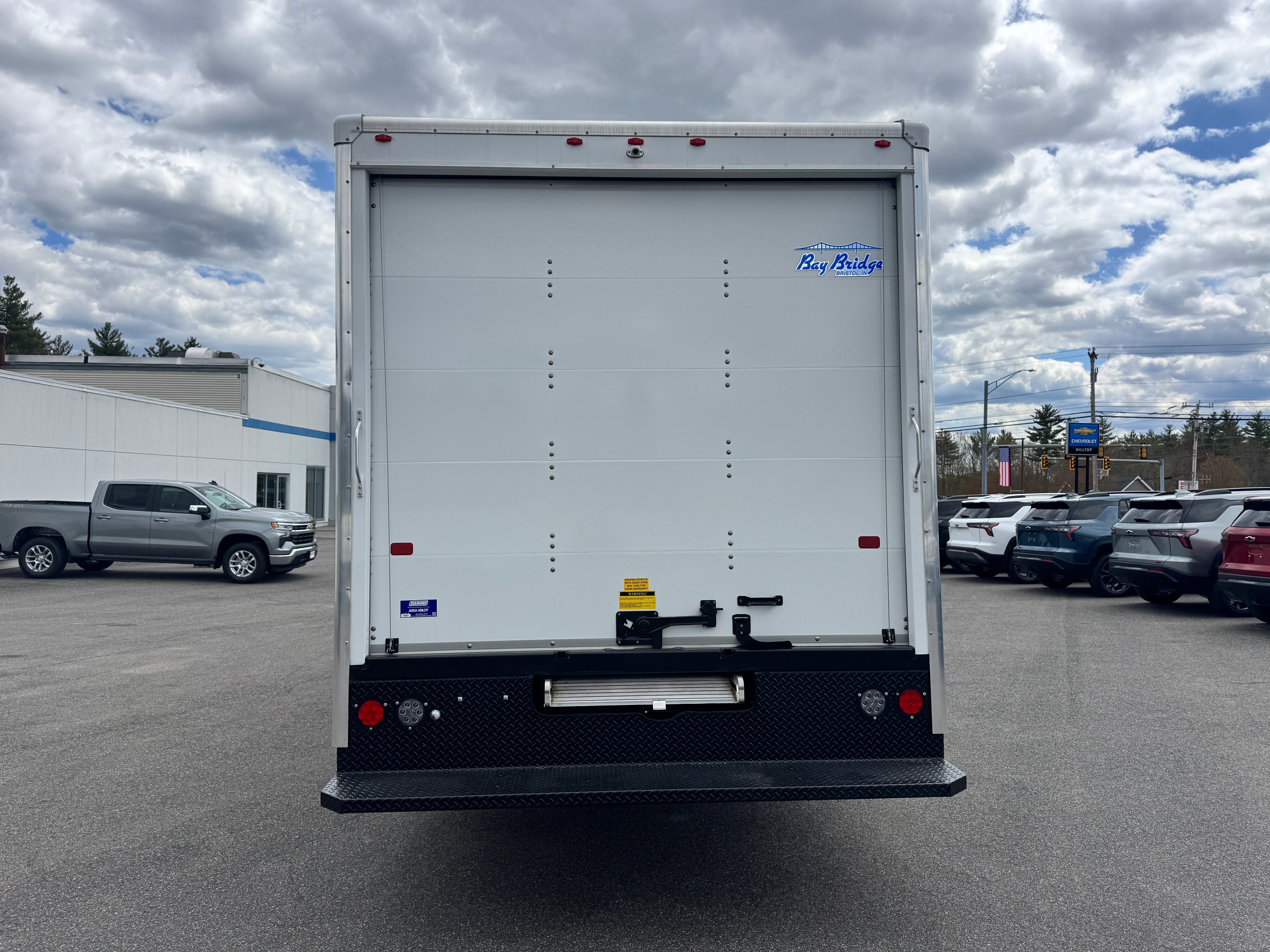 New 2025 Chevrolet Express 3500 w/ Power Convenience Package RWD image 4