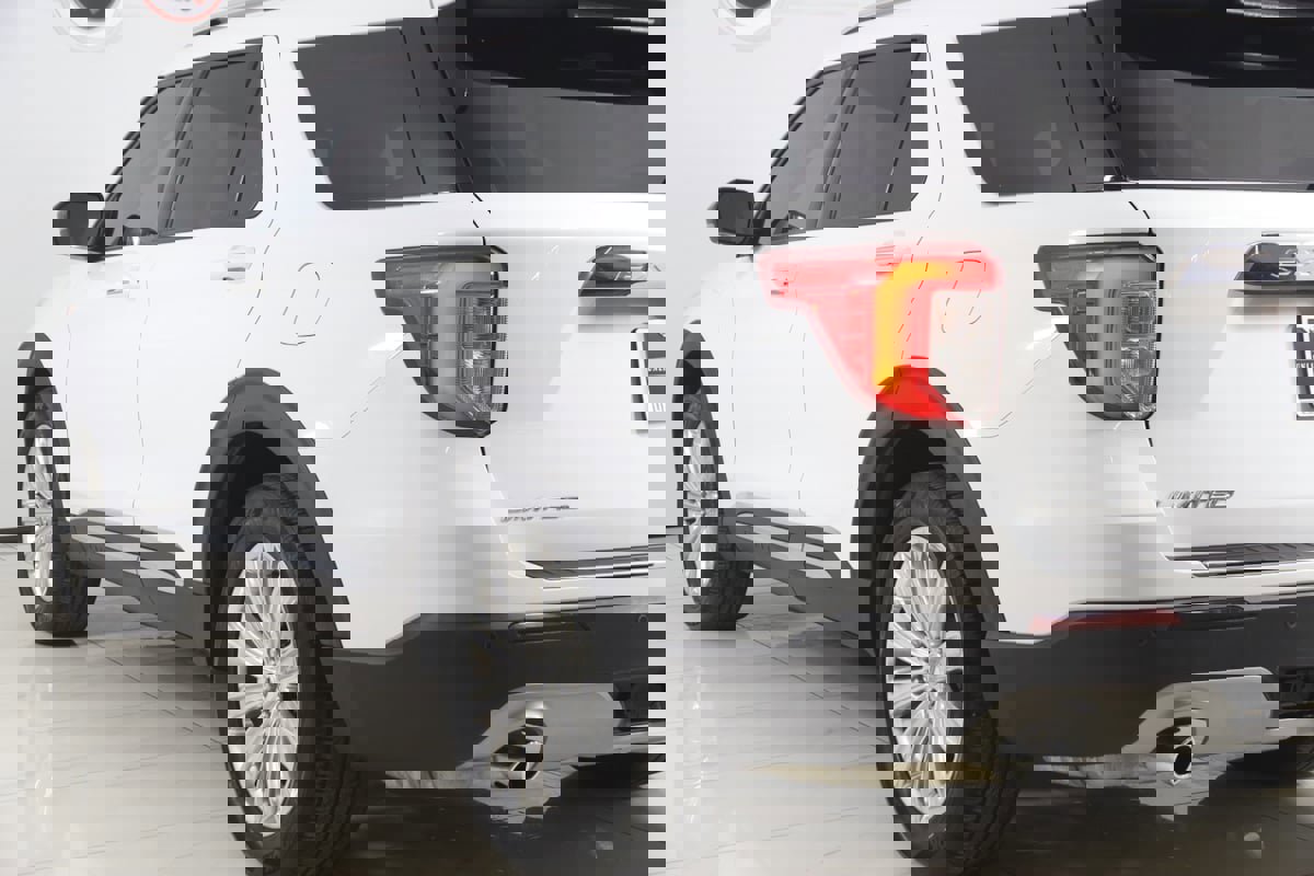 Used 2021 Ford Explorer Limited w/ Equipment Group 301A image 25