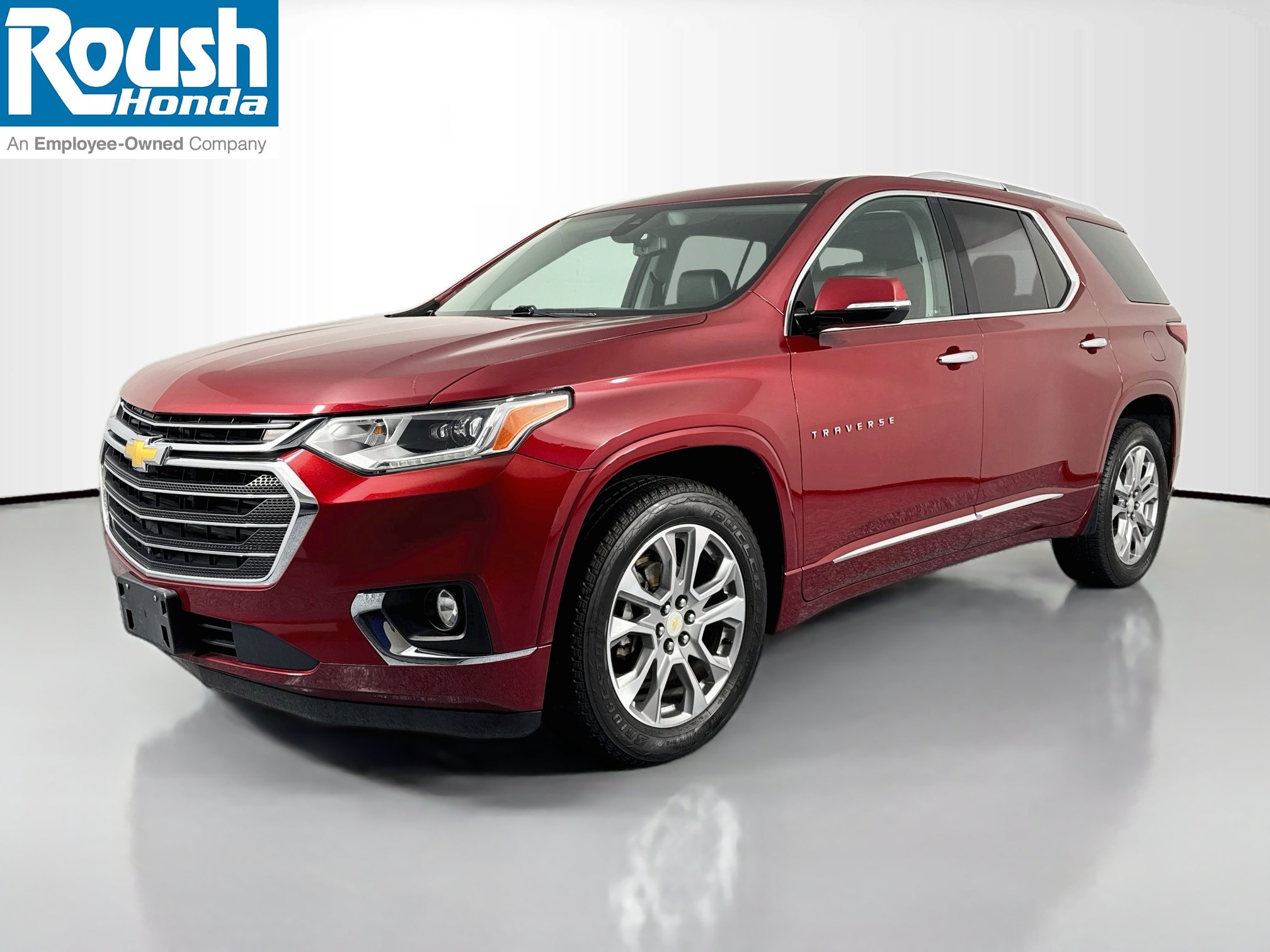 Used 2018 Chevrolet Traverse Premier w/ Driver Confidence II Package FWD image 1